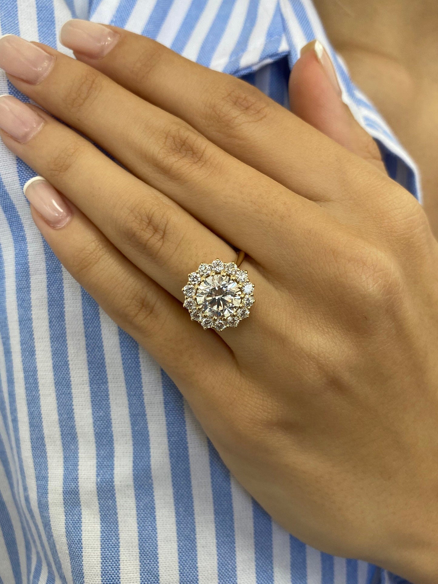 3.4 CT Round Cut Moissanite Diamond Halo Set Engagement Ring 14kt Gold Flower Ring
