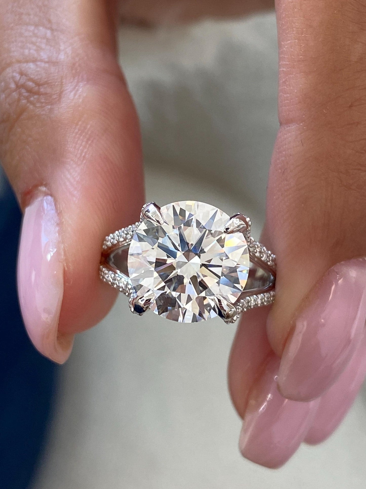 5.8Ct Round Cut Moissanite Diamond Hidden Halo Setting Split Shank Engagement Ring