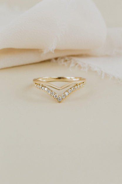 0.20CT Round Cut Moissanite Diamond Vintage Double Chevron Wedding Band