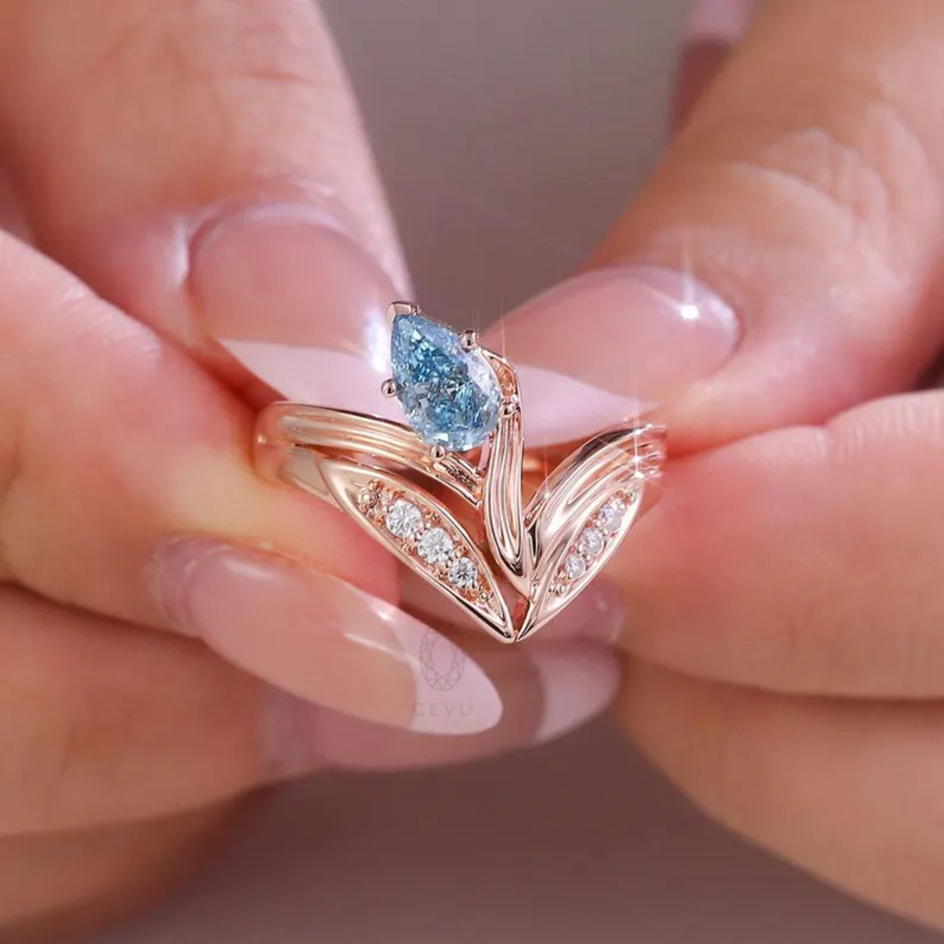 14K Solid Gold  Art Deco Pear Vivid Blue Lab Grown Diamond Engagement Ring Antique Wedding Gifts For Her