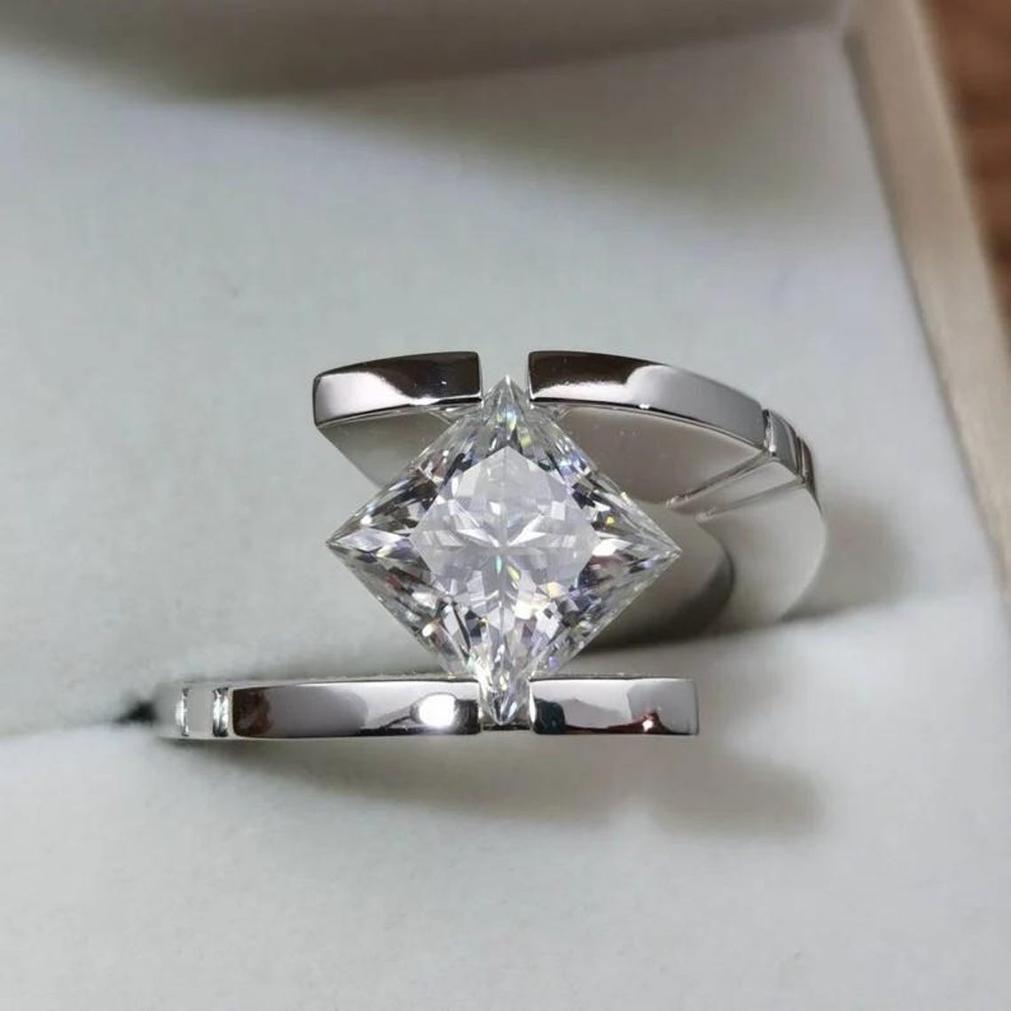 3CT Princess Cut Moissanite Floating Tension Set Design Engagement Ring For Woman