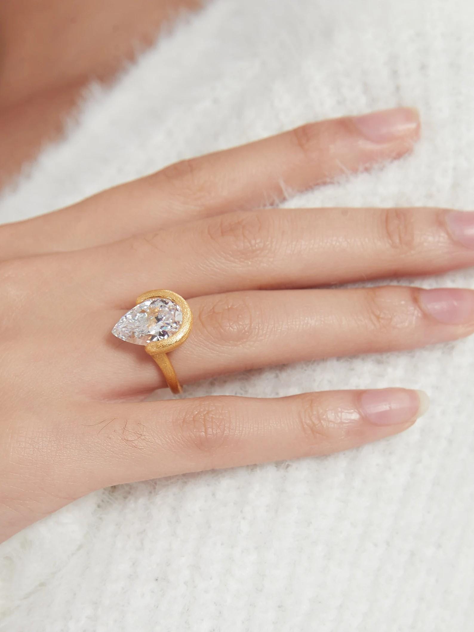 4CT Pear Cut Moissanite Unique Handmade Engagement Ring Anniversary Gift For Woman