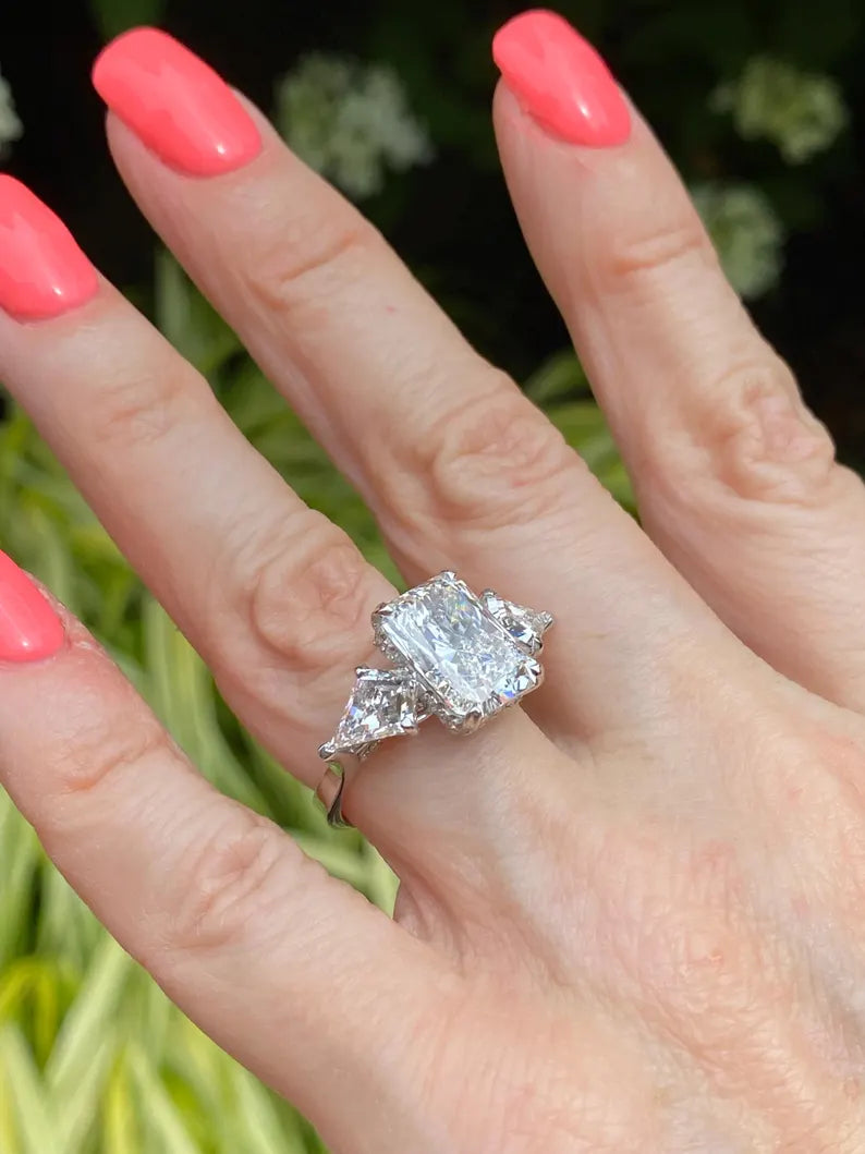 5.00 Ct Radiant Cut Lab Grown Diamond Engagement Ring14K White Gold Kite Shape Side Stone Wedding Anniversary Ring Gifts For Her