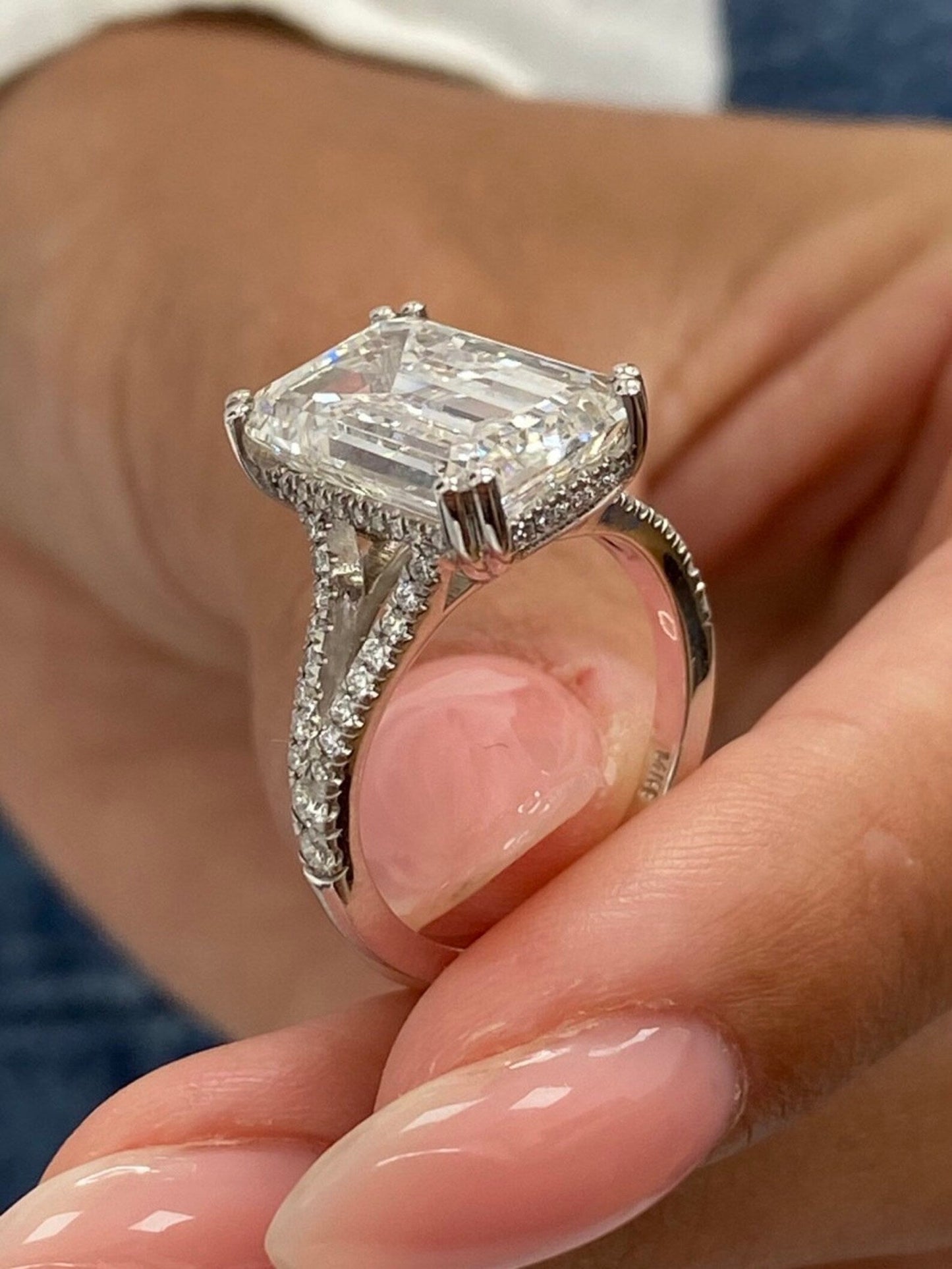 5.3 CT Emerald Cut Moissanite Diamond Huge Solitaire Proposal Luxurious Engagement Ring