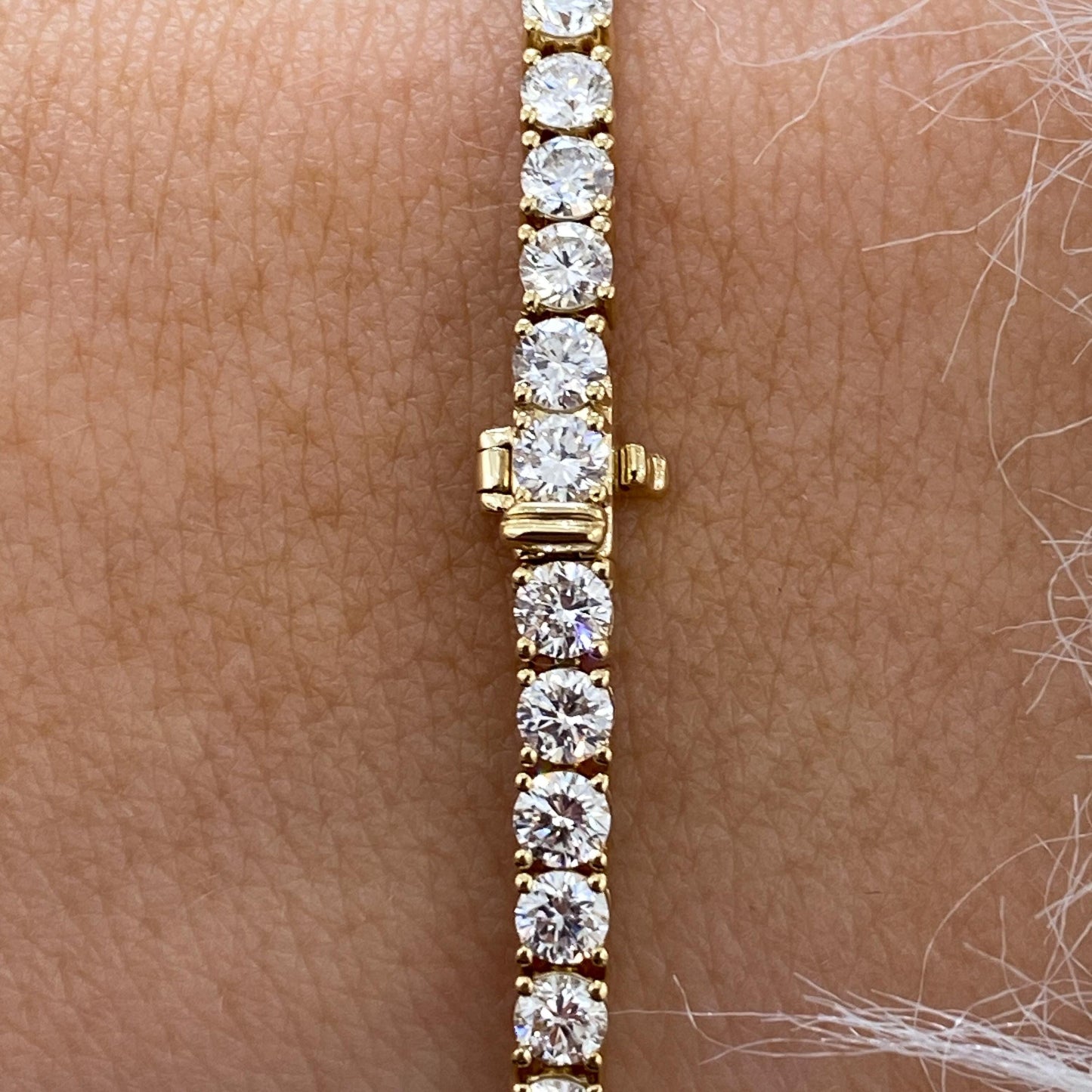 5.65Ct Round & Emerald Cut Lab Grown Diamond  Bezel & Prong Setting Luxurious Tennis Bracelet