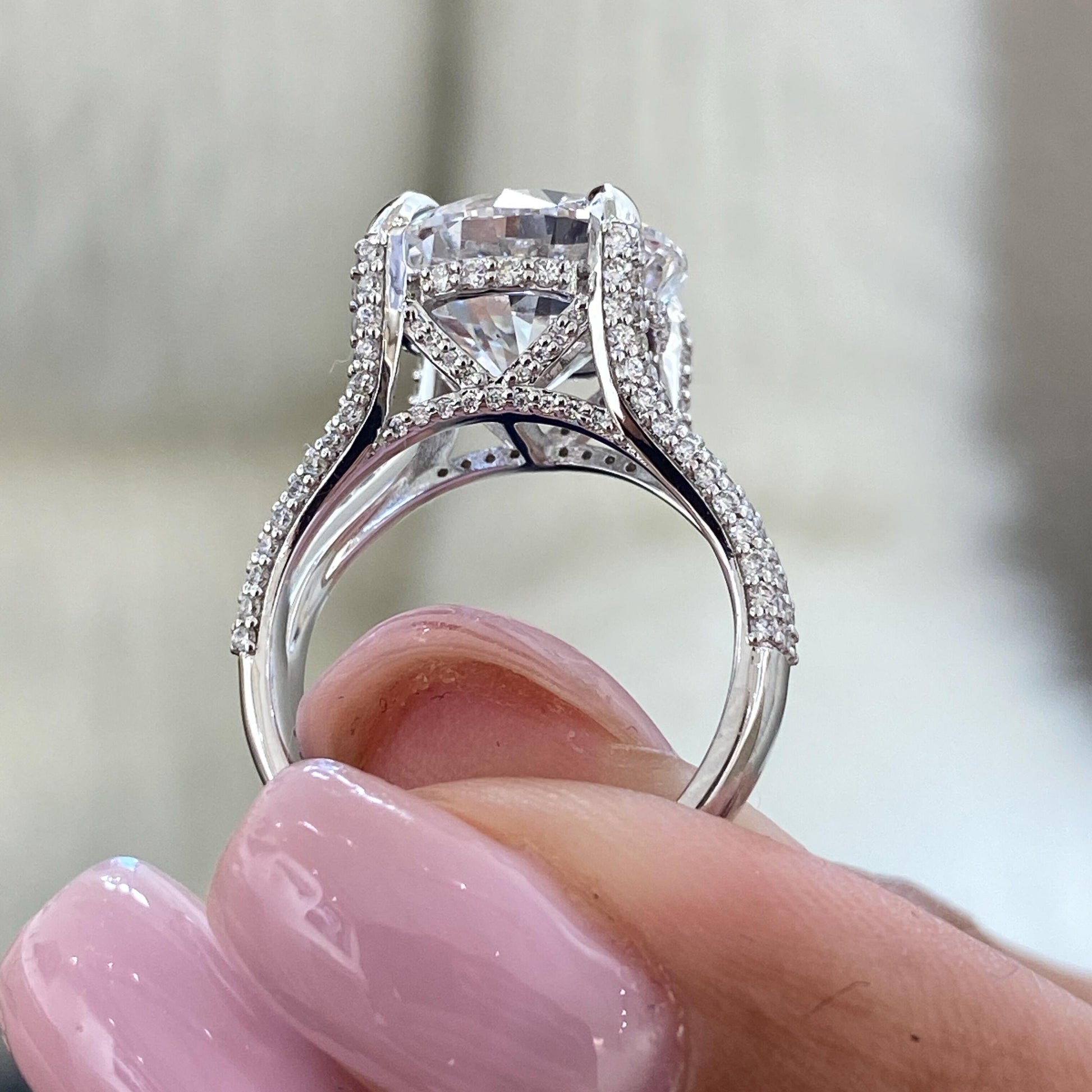 5.8Ct Round Cut Lab Grown Diamond Hidden Halo Setting Split Shank Engagement Ring