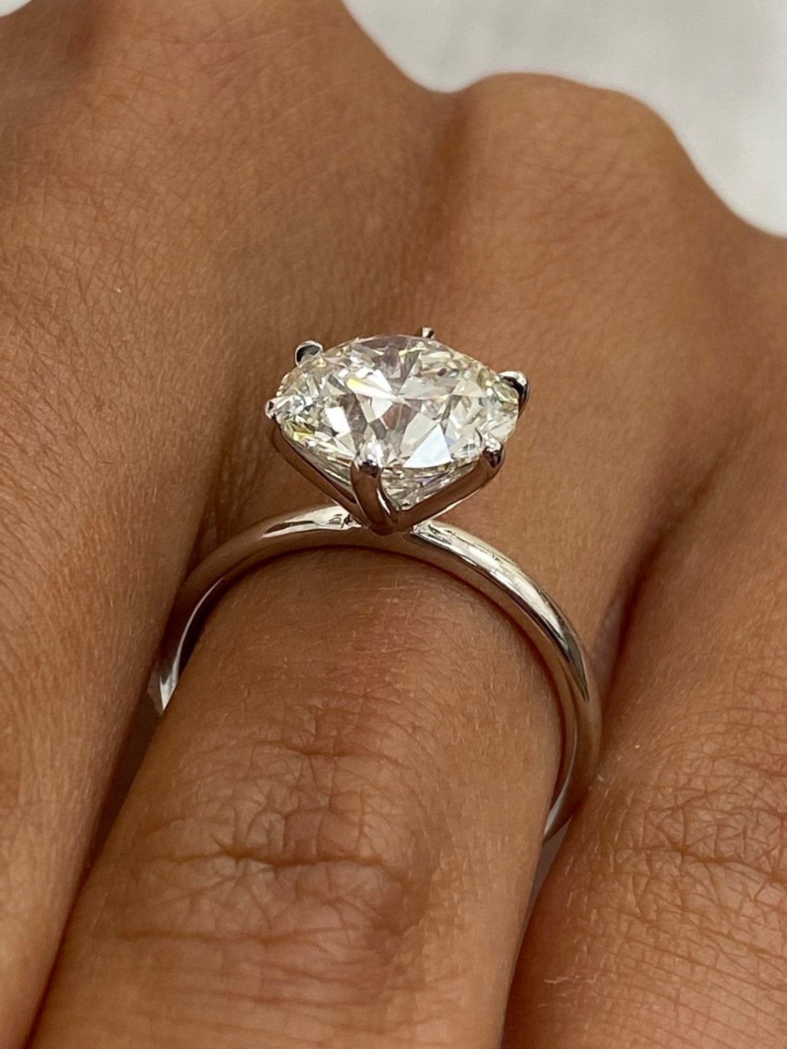 5 CT Round Cut Moissanite Diamond Six Prong Set Solitaire Proposal Engagement Ring