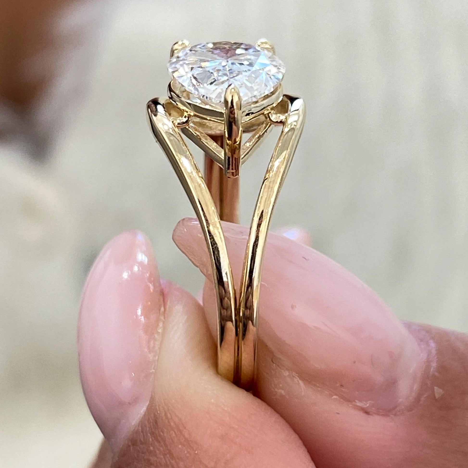 5 Ct  Pear Cut Moissanite Split Shank Solitaire Diamond Engagement Ring