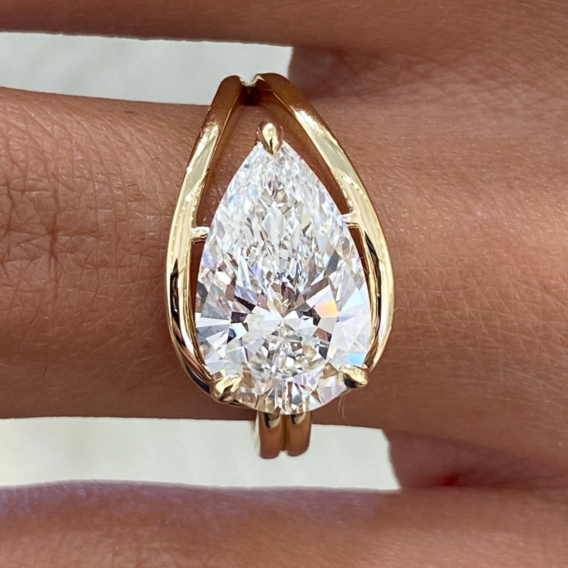 5 Ct  Pear Cut Moissanite Split Shank Solitaire Diamond Engagement Ring