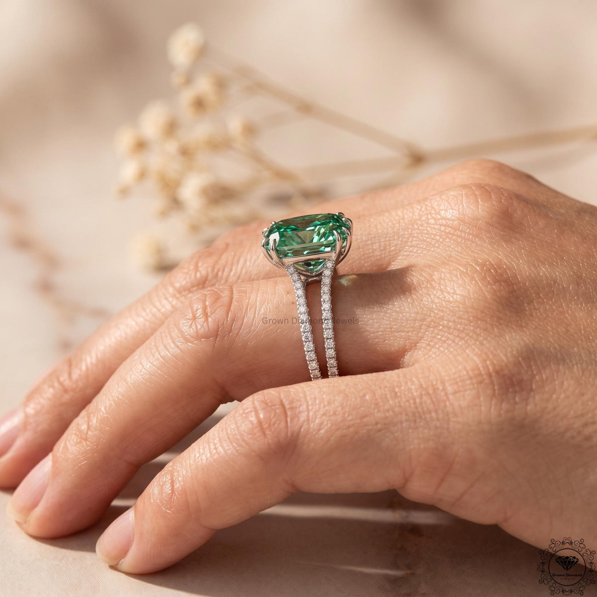 4CT Vivid Green Lab Grown Diamond Engagement Ring 14K Gold